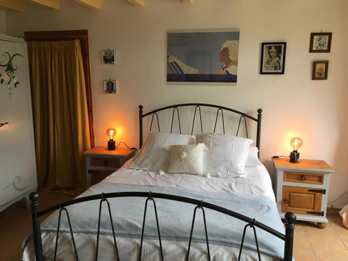 A L Epoque Bed & Breakfast Bouges  Екстериор снимка